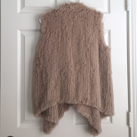 angora fur vest in beige - Picture 3 of 4